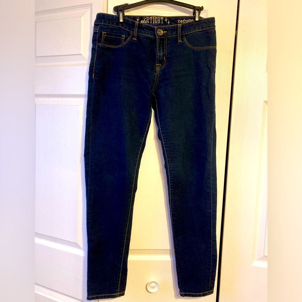 Size 10 Refuge Skin Tight Jegging- Dark Wash